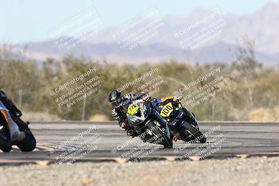 media/Dec-06-2025-CVMA (Sat) [[4a896cc04c]]/Race 5-Amateur Formula Middleweight/